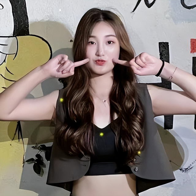 大衣哥做梦都没想到，离婚四年后，前儿媳陈亚男还是不愿放过自己