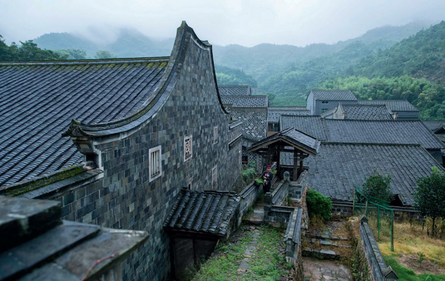 宋轶畲族“凤凰装”美出圈！带你打卡福建的宝藏畲村