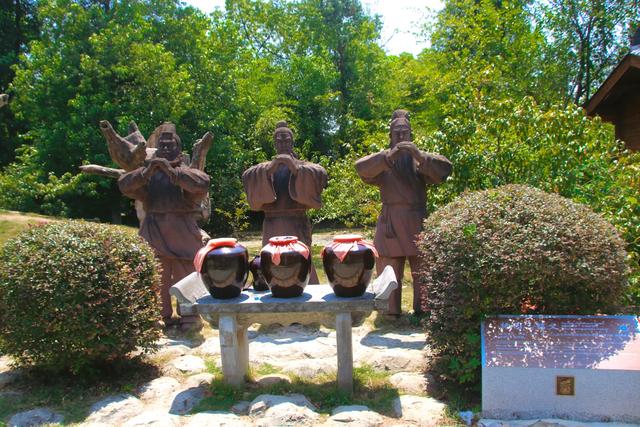三国赤壁古战场，华中规模最大的三国文化体验基地，重温历史硝烟