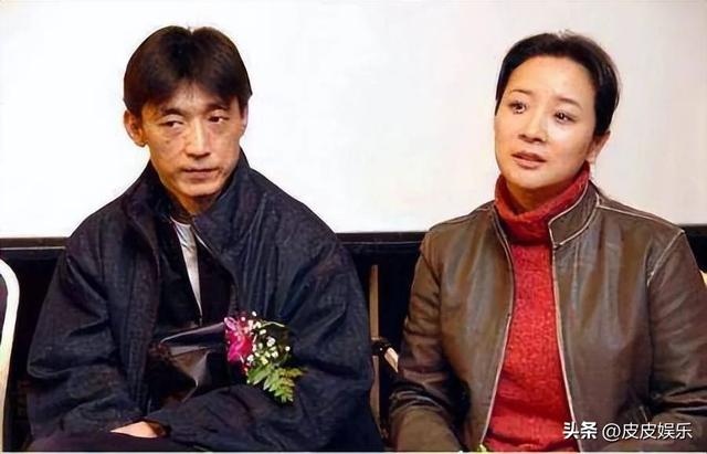 她是国家一级女演员，多次给坐轮椅丈夫戴绿帽，如今儿子也是演员