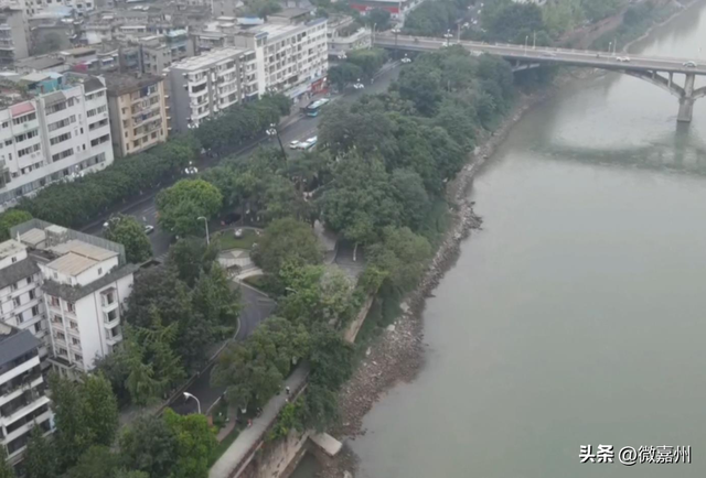 城建第一线丨乐山大曲口剧场公园国庆焕新亮相 打造城市文化休闲新地标