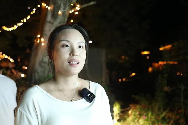 我县举办“船摇星河 火映七夕”洽湾船形古镇浪漫夜游活动