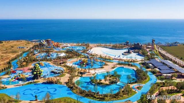 欢乐龙湾温泉水乐园：东北海滨的戏水狂欢天堂