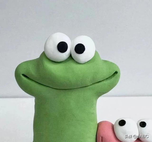 “改个巨巨巨土的微信昵称ID”🤡