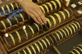 金银首饰有辐射，戴了会致癌？提醒：3种首饰尽量别戴，太伤身了图片