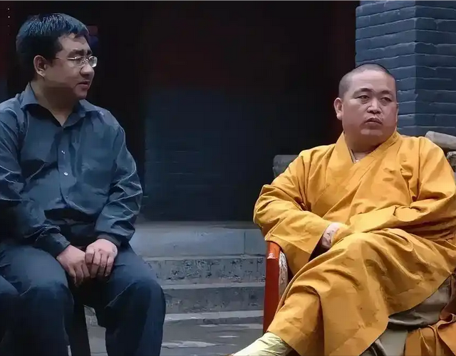 挖出来了！释永信大哥被曝盖会所、打村民,现亲弟被抓后美美隐身