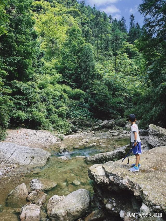 成都避暑好去处，森林、瀑布、溪谷，凉快一度是一度