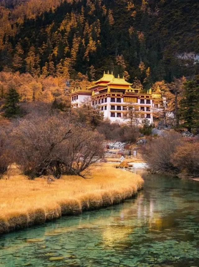 如果有时间，走一次川西顶级路线，1次深度体验胜过10次旅游！