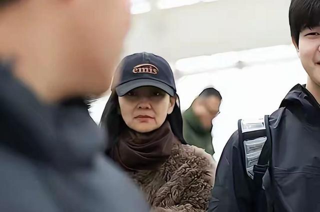 钱再多有什么用？50岁胡可近况曝光，给当代女星敲响了警钟