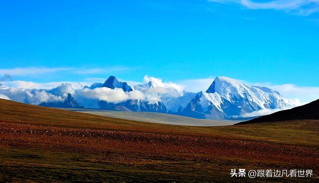 《219南南线》的极致风光：触摸云端雪山 踏遍无垠草原