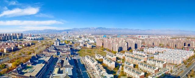 图集 | 初冬 有一种美 叫晴空下的贺兰山