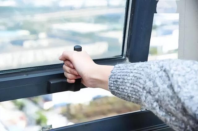 甲流的元凶被查出，海鲜没上榜	，第1名大家或许每天都在接触！