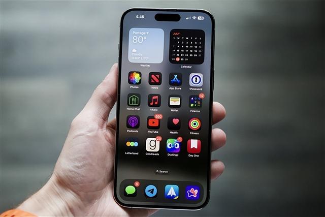 苹果扛不住了，iPhone17全系涨价，6349元起售可能性变大