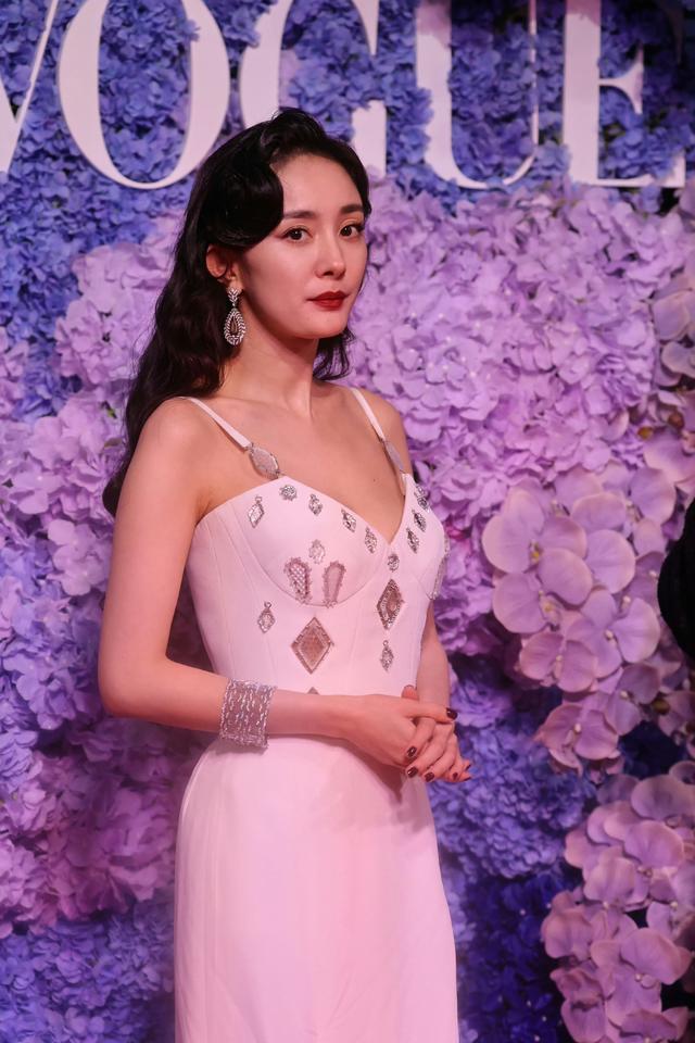 美图福利(17)，林允、杨幂、卢昱晓、宋雨琦、李一桐、孔雪儿