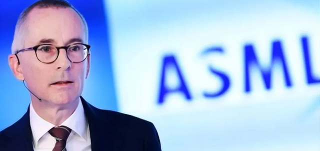 美论坛：ASML工程师惊人预测，美国芯片封锁中国的“有效期”，