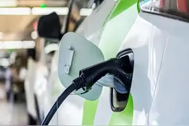 新能源车这样充电，有人一次少花60多元图片