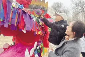 非遗焕新彩 舞龙启新程 ——古路板龙灯节引客如潮图片