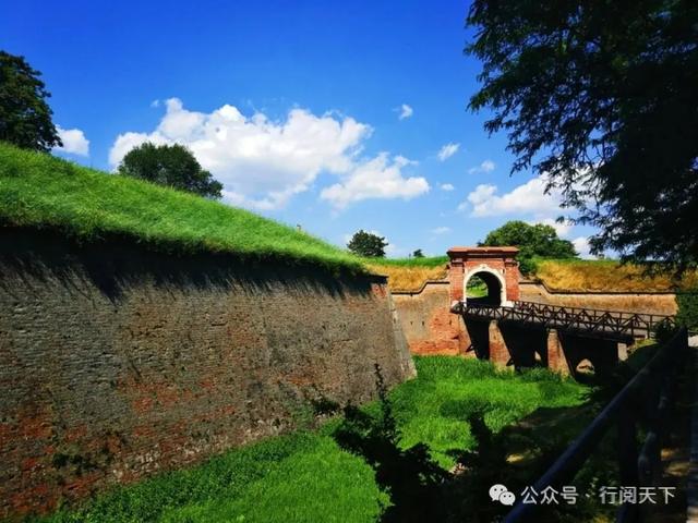 鲜花与伤痕，行旅​塞尔维亚，极具性价比的欧游目的地