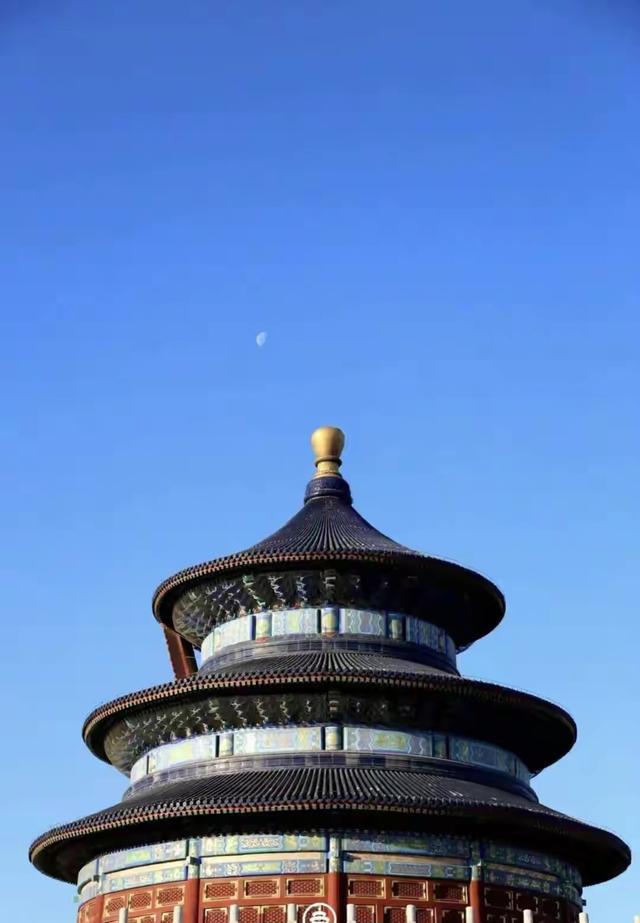 故宫冬至奇观 正大光明 匾被金光点亮 三百年古匾藏着古人的天文智慧