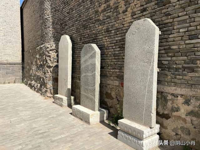 行摄包头市东河区妙法禅寺（吕祖庙）内一些珍贵的文物遗存
