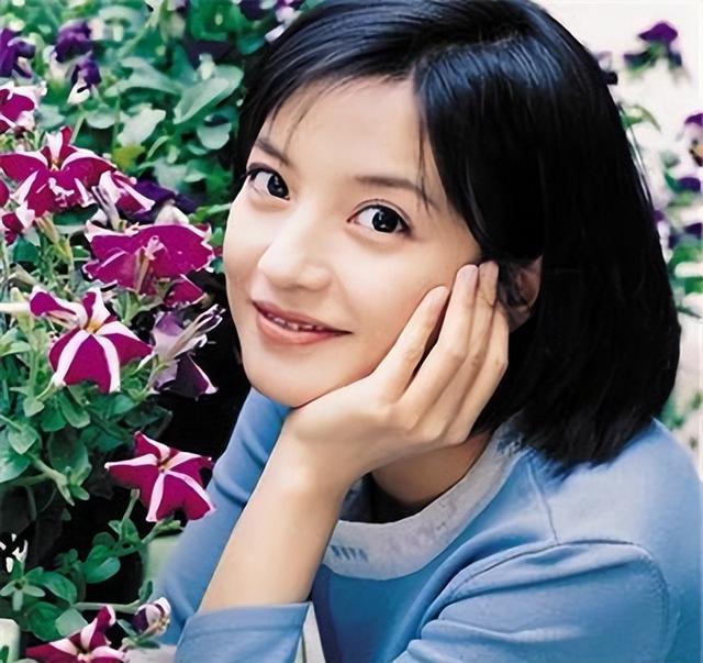 不是黄晓明！也不是马云！如今替赵薇收拾烂摊子的	，竟是这个男人