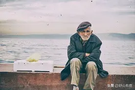 晚年是否“孤独终老”，跟子女无关，要看这3个因果图片