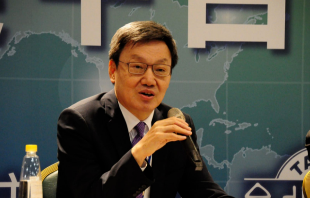 蓝营改选迎来超级大对决，郑丽文已出局？马英九、洪秀柱齐发声
