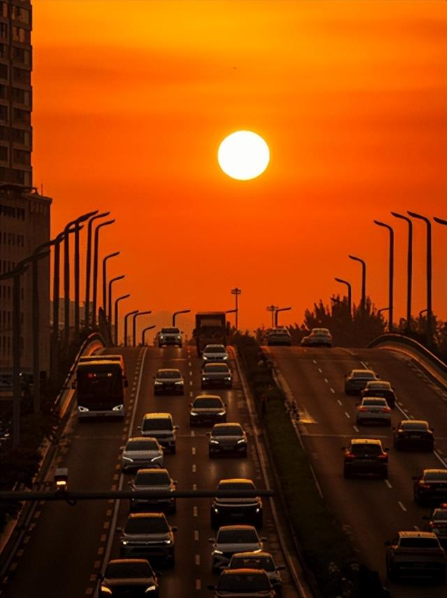 【历史文化】绝了！成都这条“日出大道”，竟是跨越百年的“向东执念”