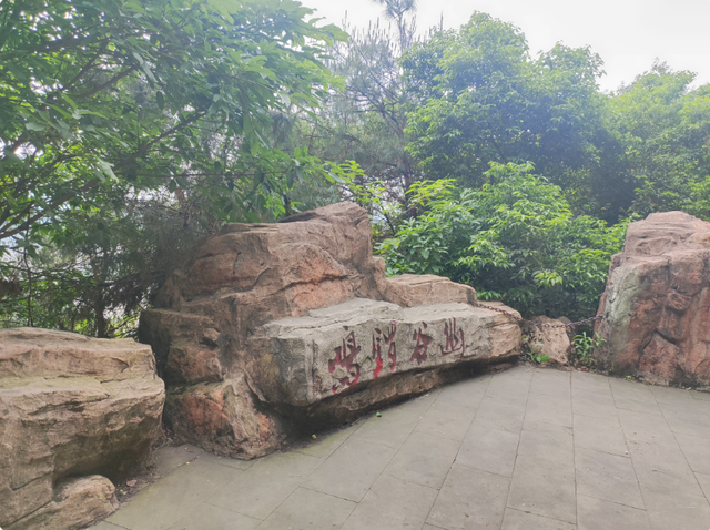 重庆令人困惑的景区，规模不大名字挺多，到底谁才是正宗