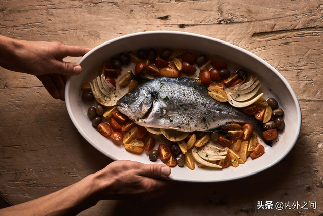在拱门之后，藏着意大利的晨光​与晚风