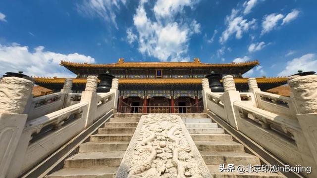 景山:中轴之巅览京城