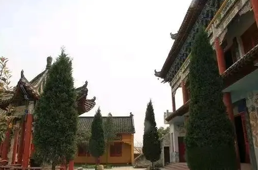 河南南召太山庙乡，一地两圣的文化传奇