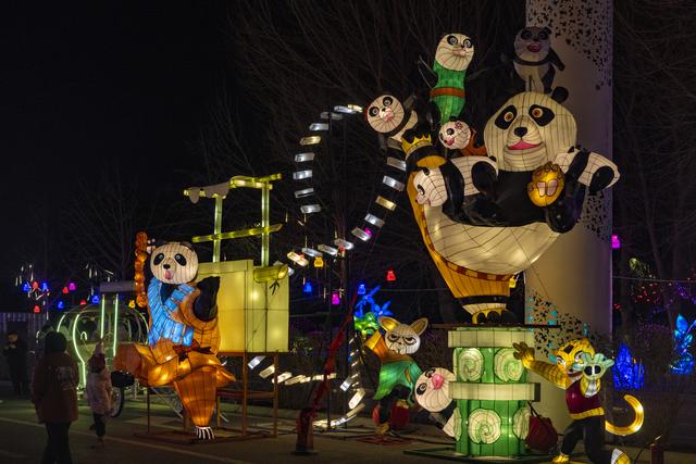 辽宁沈阳：丁香湖非遗灯会精彩震撼 绝对值得打卡