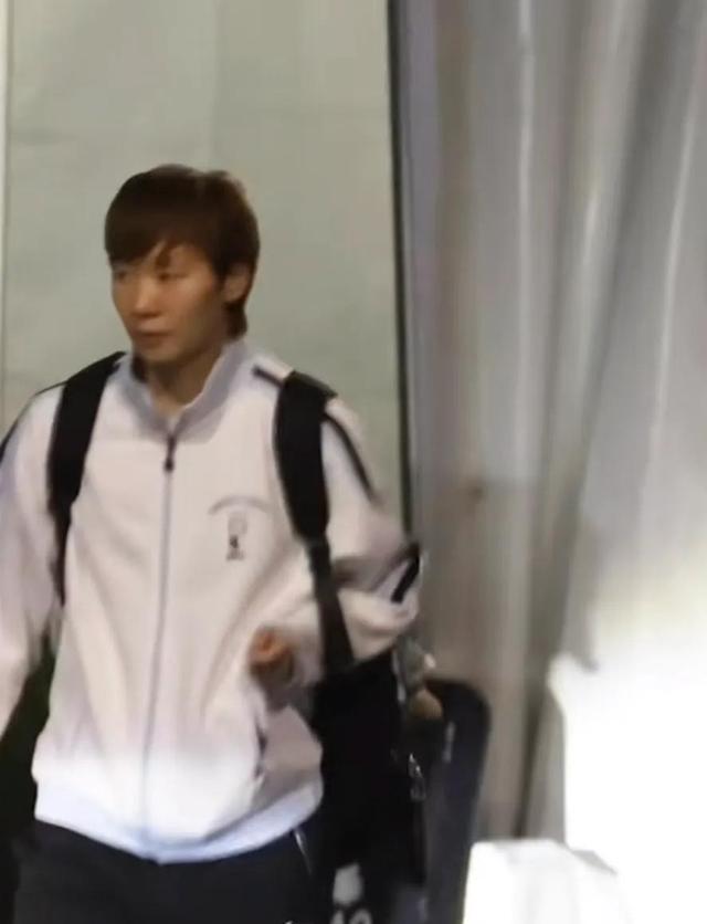 大满贯后续:王曼昱发声，"莎头组合"行程曝光，2人中秋套装好可爱