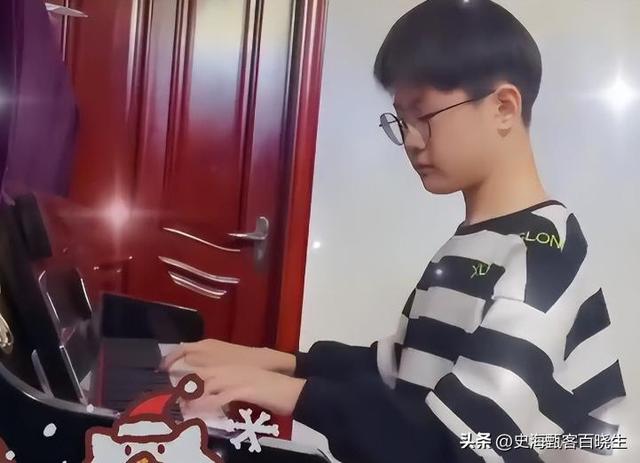 3岁上央视	，5岁登春晚，7岁就年薪百万，没想到现在却成了这样子