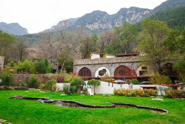 这场云丘山上的围炉茶话，聚焦文旅“流量”如何变“留量”