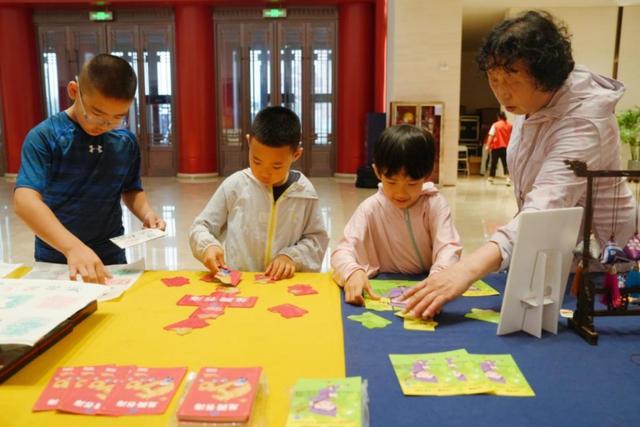 广西图书馆赴内蒙古开展“春雨工程”文化志愿服务交流活动