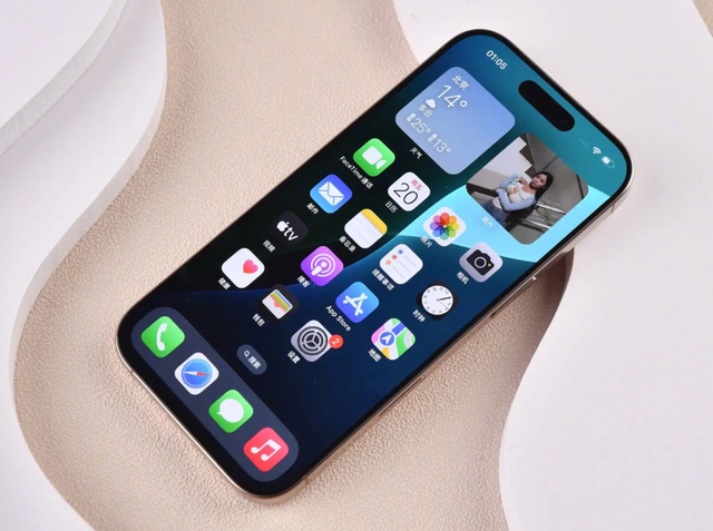 iPhone16 Pro系列：销量破2500万！iPhone18：按键设计新情况！