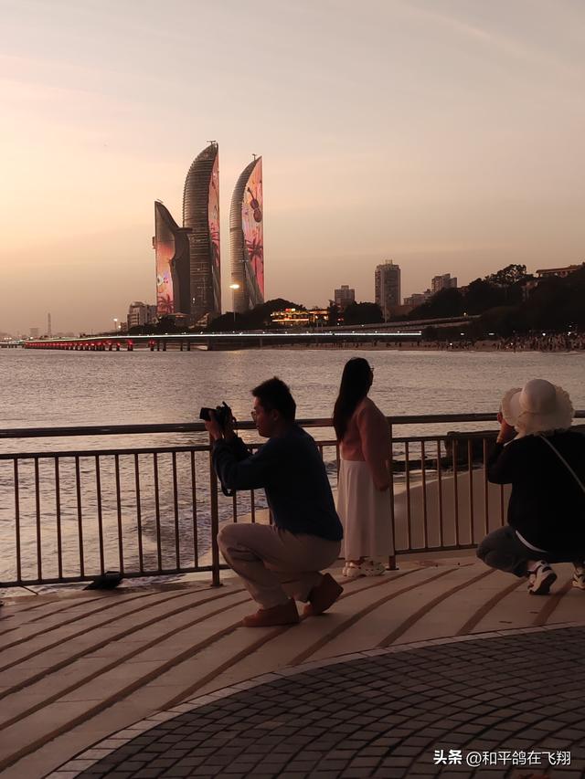 厦门海滨的落日之梦