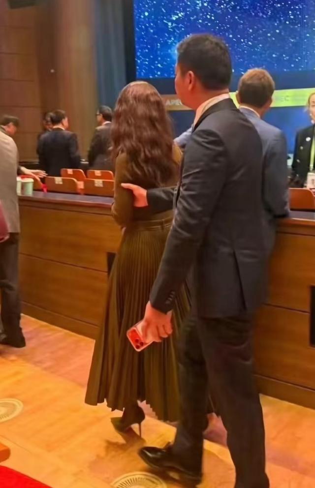 婚变风波48小时后，刘强东不再沉默！坦言“在老婆面前没了自信”