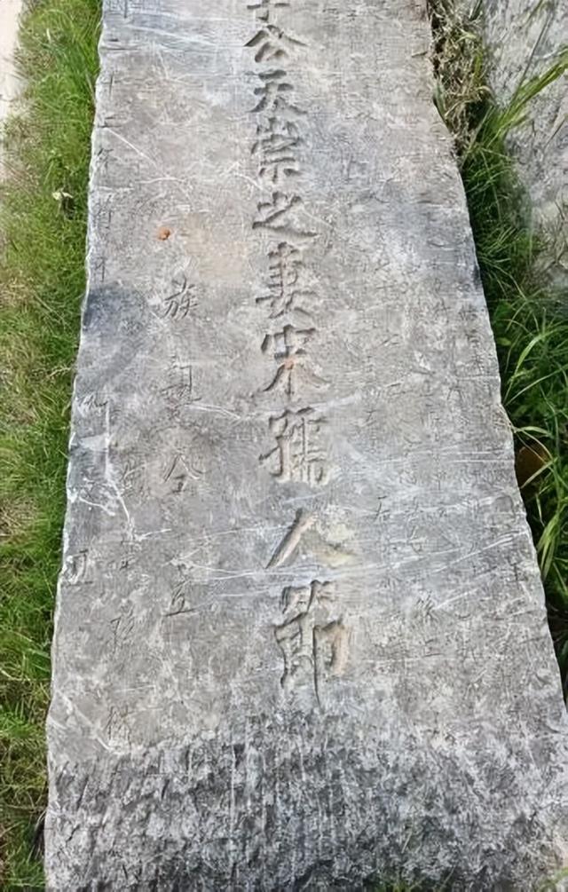 分别距今698年、133年，许昌这俩古碑大有来头