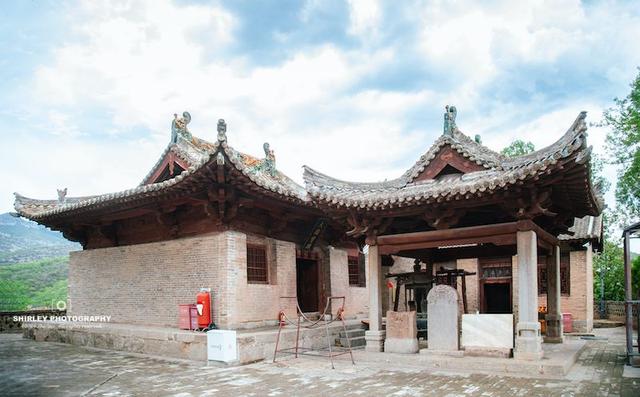 被誉为“无扇之城”的冷门避暑城市，夏季均温26℃，人文不输大同