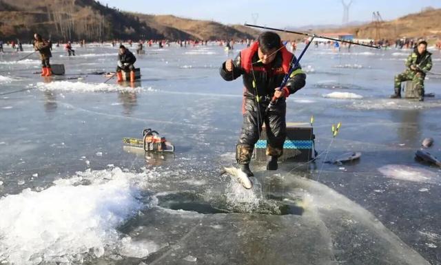 冰天雪地里的精神之旅！穿行敦化红色廊道，每一站都藏着惊喜