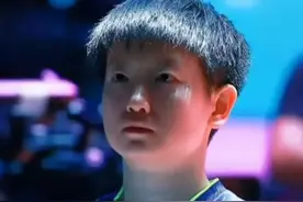 谁还记得这个背影，孙颖莎“澳门一战封神”这一幕可以载入史记图片