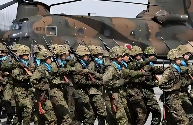 一场晚宴在东京召开，高市早苗想通了：对俄动真格，对中国来软的 第6张