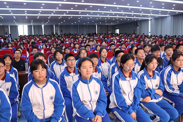 打破质疑，毛坦厂2025年复读生录取数据公布，清北0人华五有收获