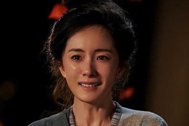 离婚7年，39岁杨幂高调宣布喜讯，刘恺威终为自己的错误买了单！