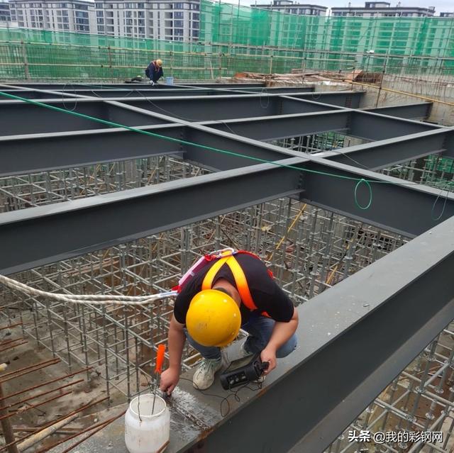 为什么90%的工程事故源于柱脚？这些细节决定成败