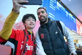 略有盈余，一举多得！山东泰山成为中超冬窗转会最大赢家图片