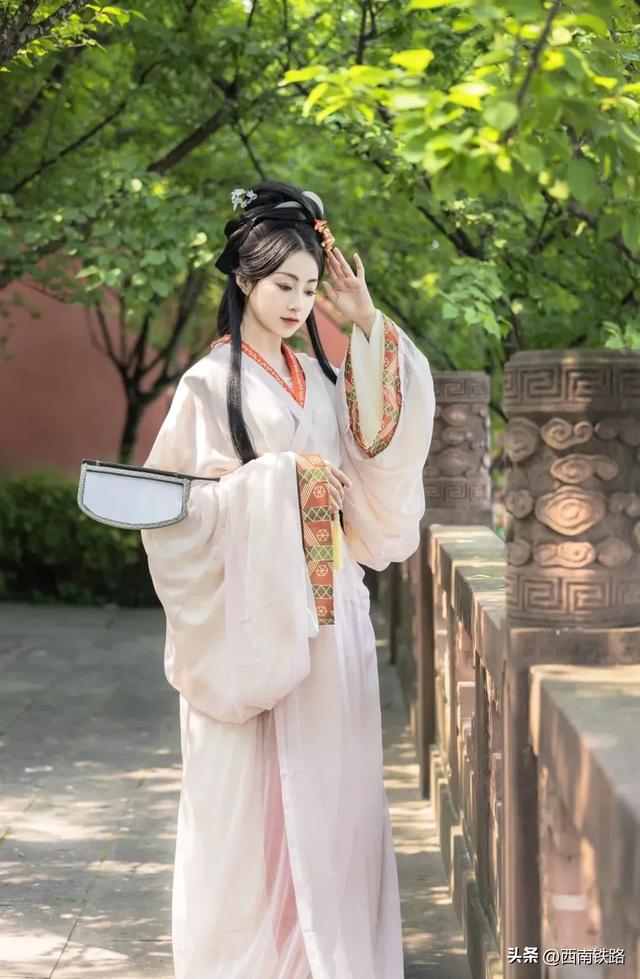 预测要火！高铁直达古镇，这样穿搭更出片